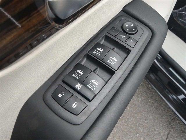 2023 Chrysler Pacifica Plug-In Hybrid PACIFICA PLUG-IN HYBRID LIMITED