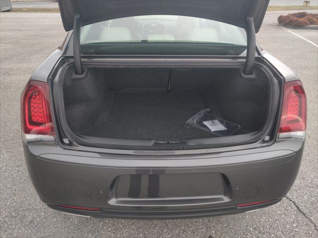2023 Chrysler Chrysler 300 300 TOURING L AWD