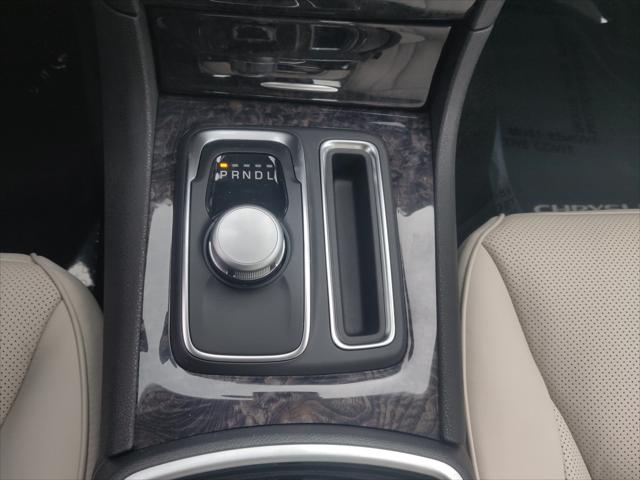 2023 Chrysler Chrysler 300 300 TOURING L AWD