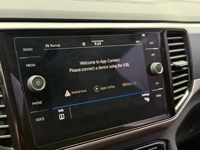 2023 Volkswagen Atlas Cross Sport 3.6L V6 SEL Premium R-Line