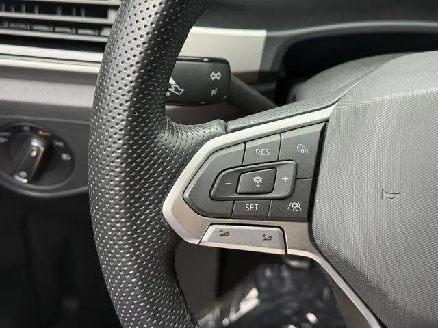 2023 Volkswagen Atlas Cross Sport 3.6L V6 SEL Premium R-Line