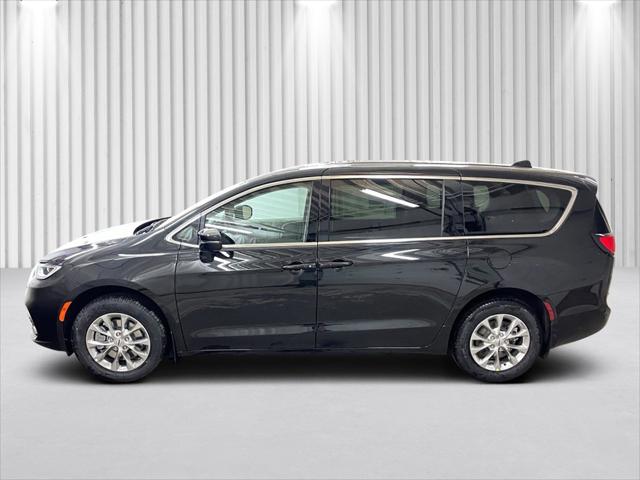 2023 Chrysler Pacifica PACIFICA TOURING L AWD
