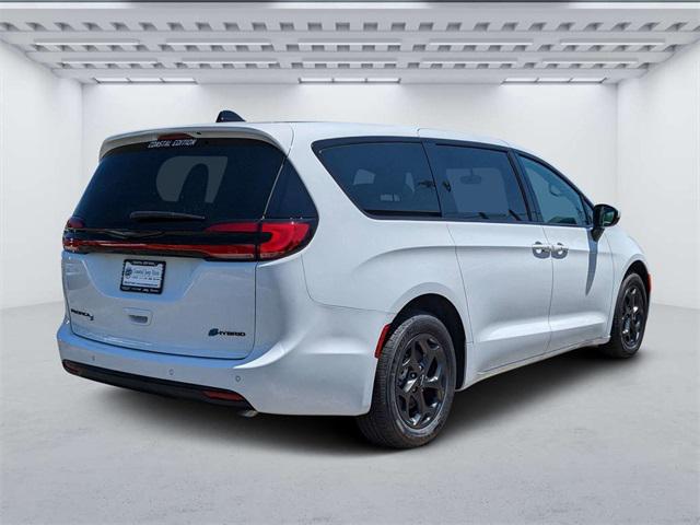 2023 Chrysler Pacifica Hybrid PACIFICA PLUG-IN HYBRID TOURING L