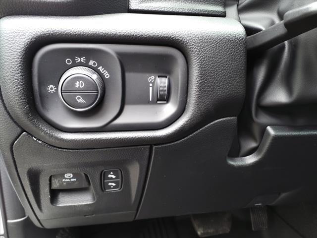 2023 RAM Ram 1500 RAM 1500 BIG HORN CREW CAB 4X4 57 BOX