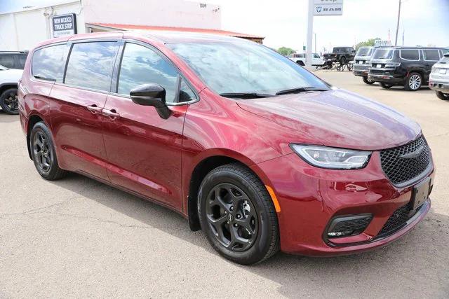 2023 Chrysler Pacifica Hybrid PACIFICA PLUG-IN HYBRID LIMITED 2023 Chrysler Pacifica Hybrid PACIFICA PLUG-IN HYBRID LIMITED
