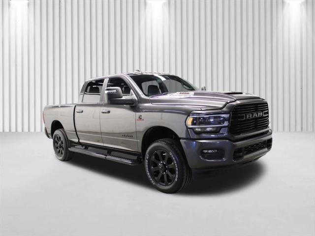 2023 RAM Ram 3500 RAM 3500 LARAMIE CREW CAB 4X4 64 BOX