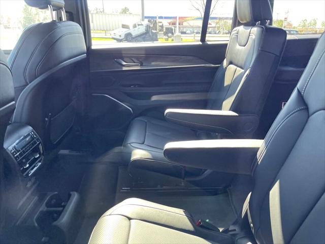 2023 Jeep Grand Cherokee GRAND CHEROKEE L OVERLAND 4X4