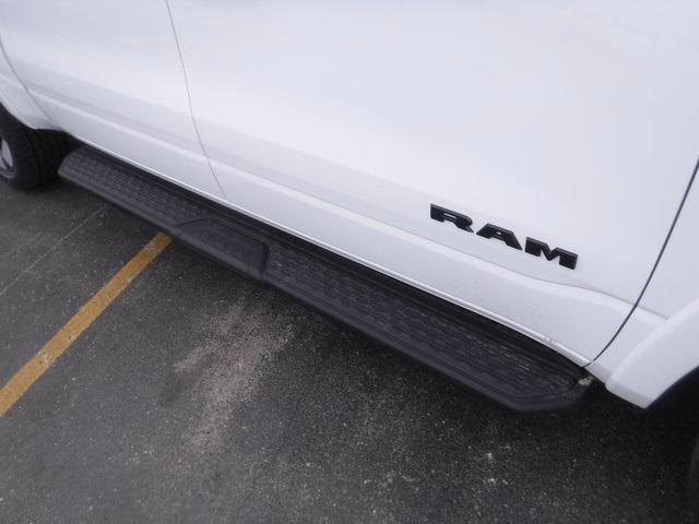 2023 RAM Ram 1500 RAM 1500 BIG HORN CREW CAB 4X4 57 BOX