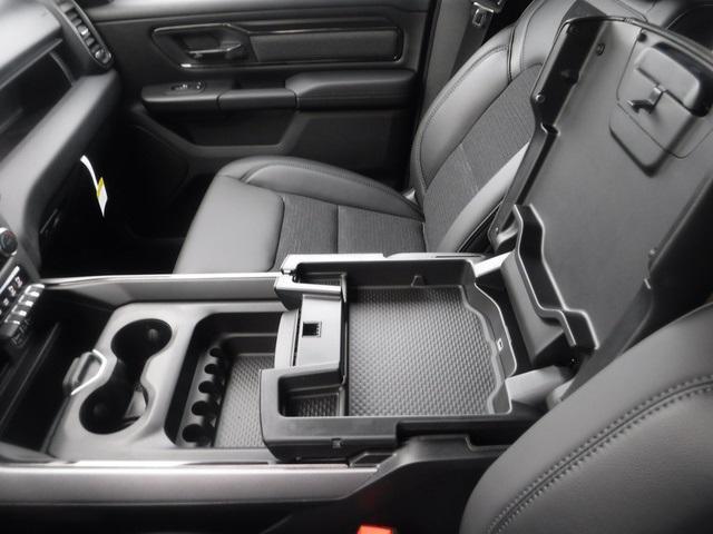 2023 RAM Ram 1500 RAM 1500 BIG HORN CREW CAB 4X4 57 BOX