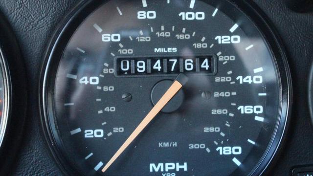 1998 Porsche 911 Carrera 4