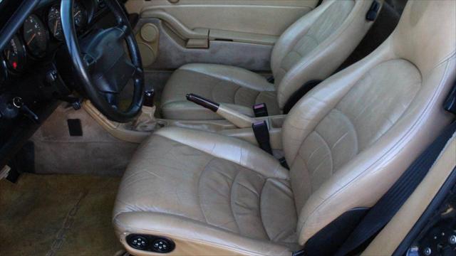 1998 Porsche 911 Carrera 4