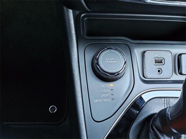 2023 Jeep Cherokee CHEROKEE ALTITUDE LUX 4X4