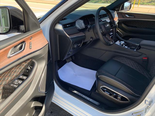 2023 Jeep Grand Cherokee GRAND CHEROKEE L SUMMIT 4X4