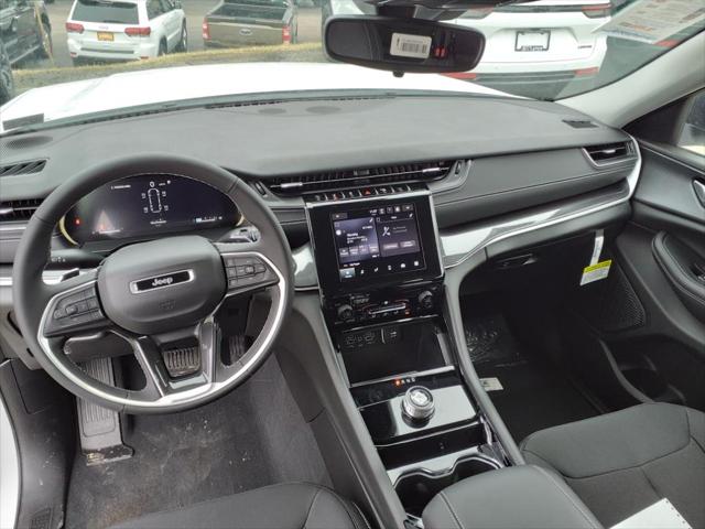 2023 Jeep Grand Cherokee GRAND CHEROKEE L LAREDO 4X4