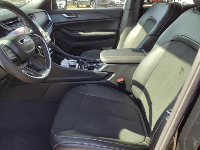 2023 Jeep Grand Cherokee GRAND CHEROKEE L ALTITUDE 4X4