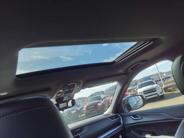 2023 Jeep Grand Cherokee GRAND CHEROKEE L ALTITUDE 4X4
