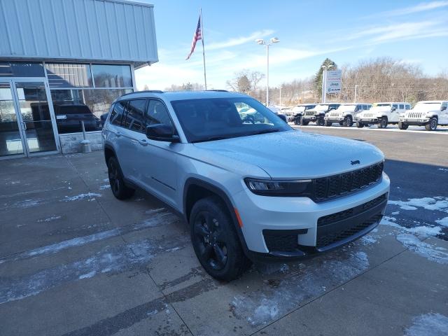 2023 Jeep Grand Cherokee GRAND CHEROKEE L ALTITUDE 4X4