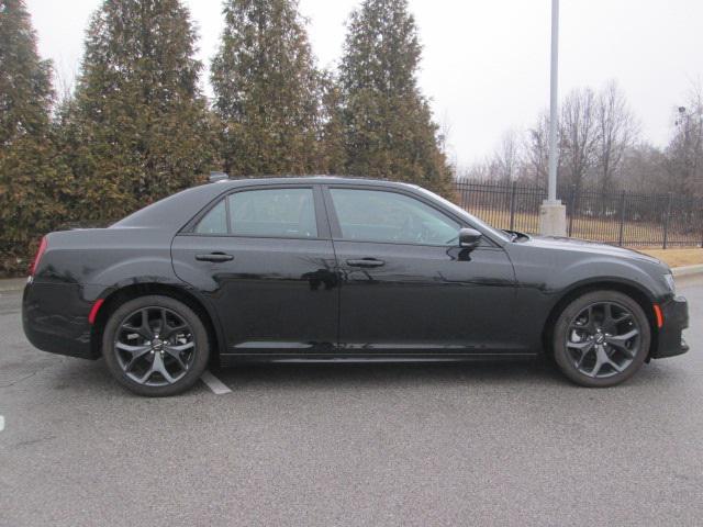 2023 Chrysler Chrysler 300 300 TOURING L RWD