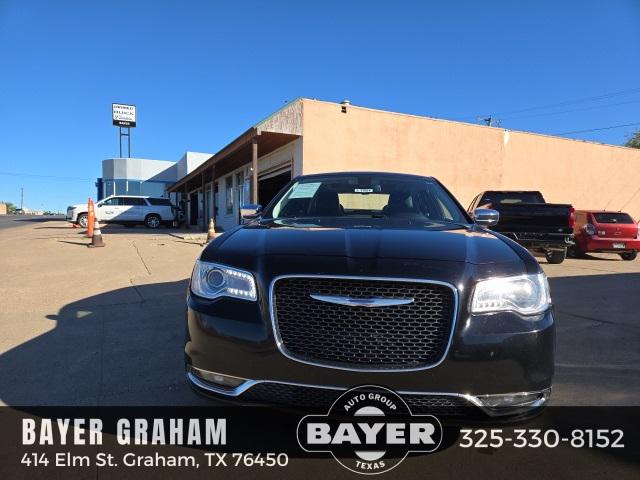 2017 Chrysler 300C 300C