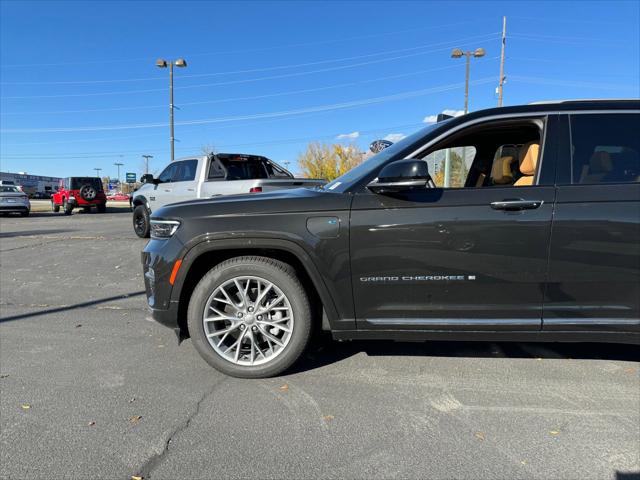 2023 Jeep Grand Cherokee 4xe GRAND CHEROKEE SUMMIT 4xe