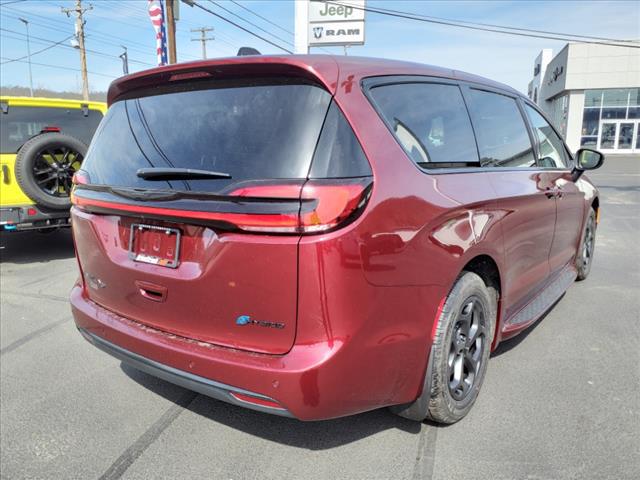 2023 Chrysler Pacifica Hybrid PACIFICA PLUG-IN HYBRID TOURING L