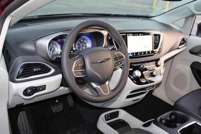 2023 Chrysler Pacifica PACIFICA TOURING L