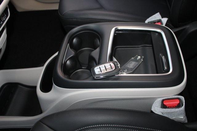 2023 Chrysler Pacifica PACIFICA TOURING L