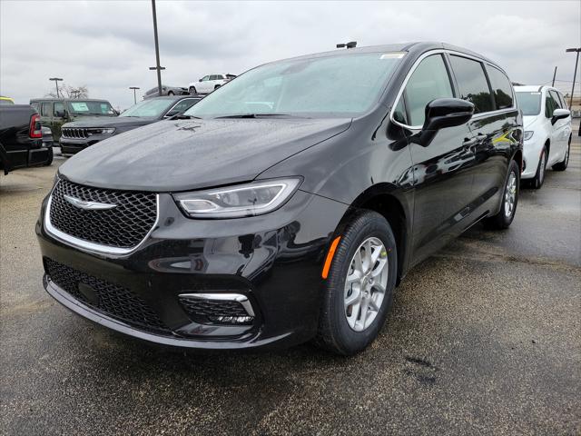 2023 Chrysler Pacifica PACIFICA TOURING L