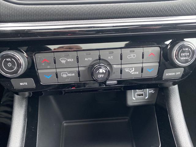 2022 Jeep Compass COMPASS ALTITUDE 4X4