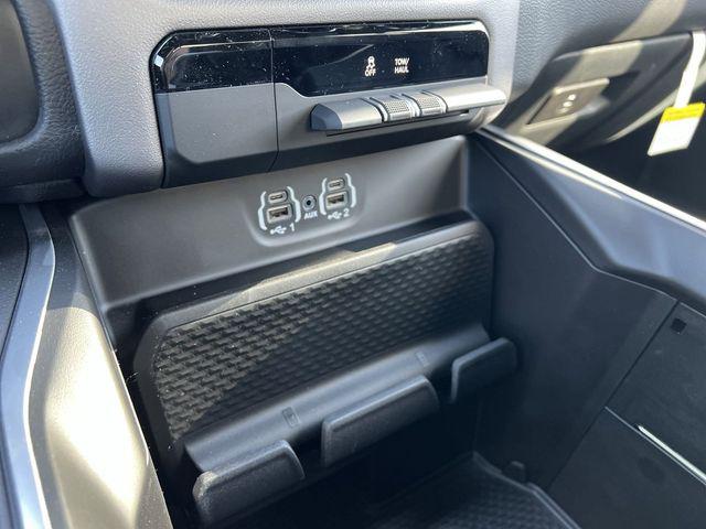 2023 RAM Ram 1500 RAM 1500 BIG HORN QUAD CAB 4X4 64 BOX