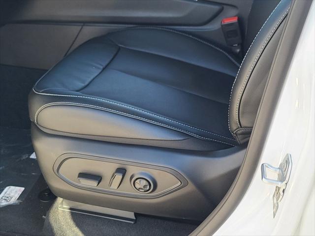 2023 Jeep Grand Cherokee GRAND CHEROKEE L LIMITED 4X4