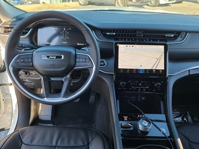 2023 Jeep Grand Cherokee GRAND CHEROKEE L LIMITED 4X4