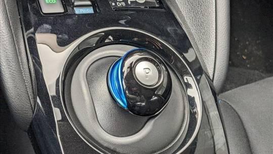 2022 Nissan LEAF SV 40 kWh