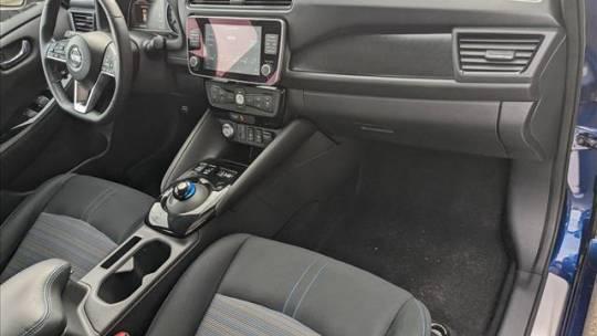 2022 Nissan LEAF SV 40 kWh