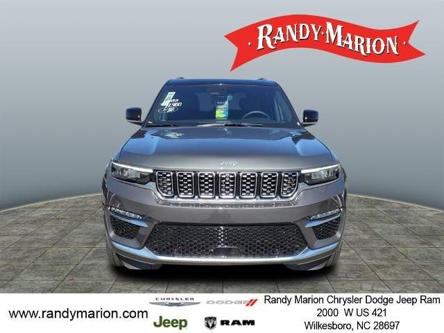 2022 Jeep Grand Cherokee 4xe Summit Reserve 4x4 2022 Jeep Grand Cherokee 4xe Summit Reserve 4x4