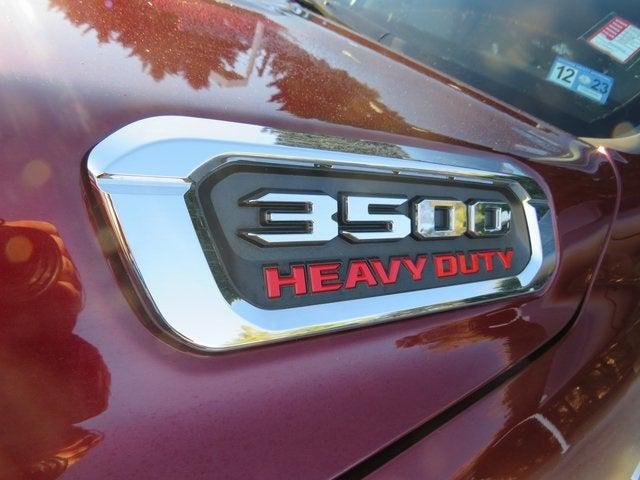 2019 RAM 3500 Big Horn Crew Cab 4x4 8 Box