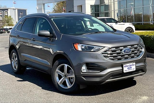 2022 Ford Edge SEL's photo