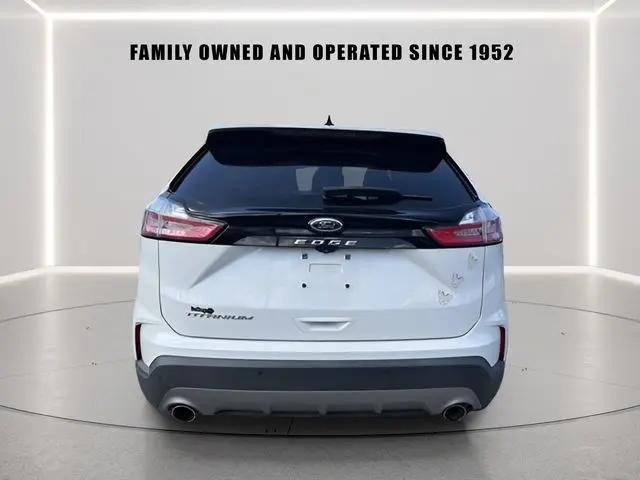 2021 Ford Edge Titanium