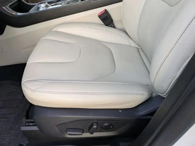 2021 Ford Edge Titanium