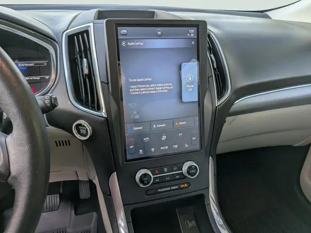 2021 Ford Edge Titanium