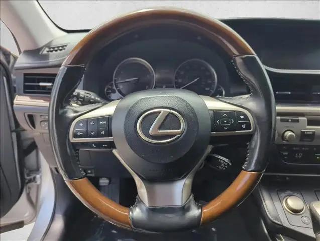 2016 Lexus ES 350 4dr Sdn