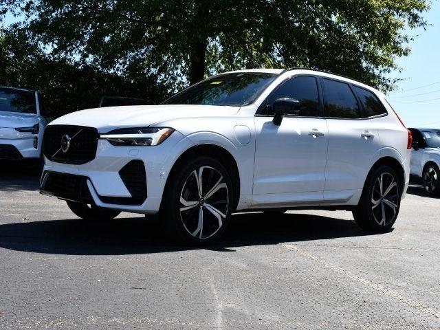 2022 Volvo XC60 Recharge Plug-In Hybrid T8 R-Design Extended Range 2022 Volvo XC60 Recharge Plug-In Hybrid T8 R-Design Extended Range