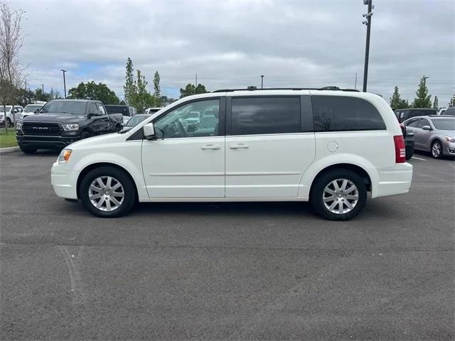 2008 Chrysler Town and Country Touring