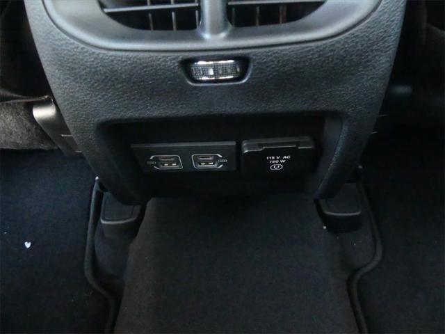 2022 Jeep Cherokee CHEROKEE LATITUDE LUX 4X4