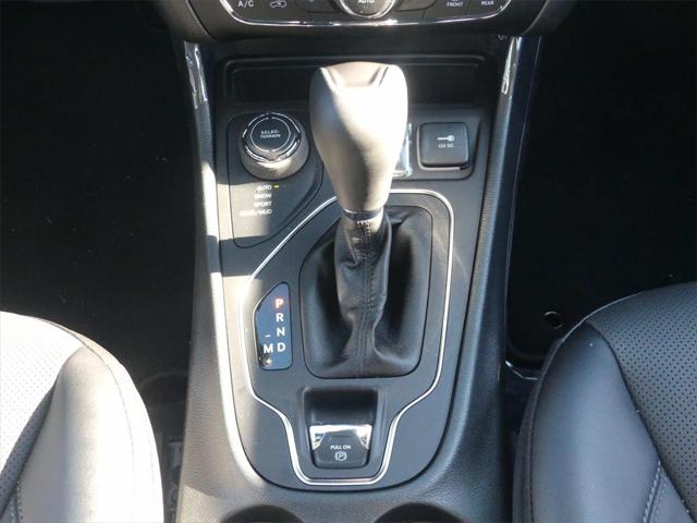 2022 Jeep Cherokee CHEROKEE LATITUDE LUX 4X4