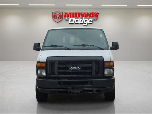 2013 Ford E-350 Super Duty Commercial