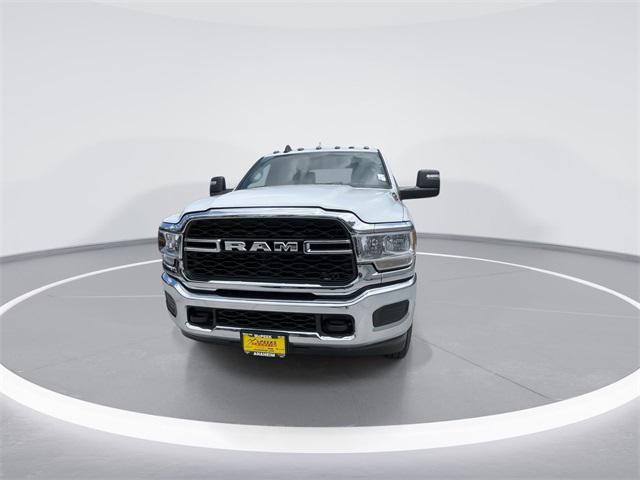 2023 RAM Ram 3500 RAM 3500 TRADESMAN CREW CAB 4X4 64 BOX
