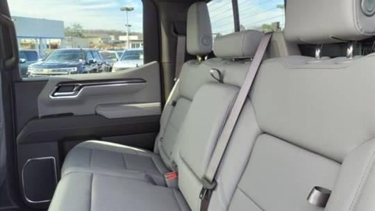2023 Chevrolet Silverado 1500 4WD Crew Cab Short Bed LTZ