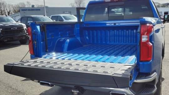 2023 Chevrolet Silverado 1500 4WD Crew Cab Short Bed LTZ