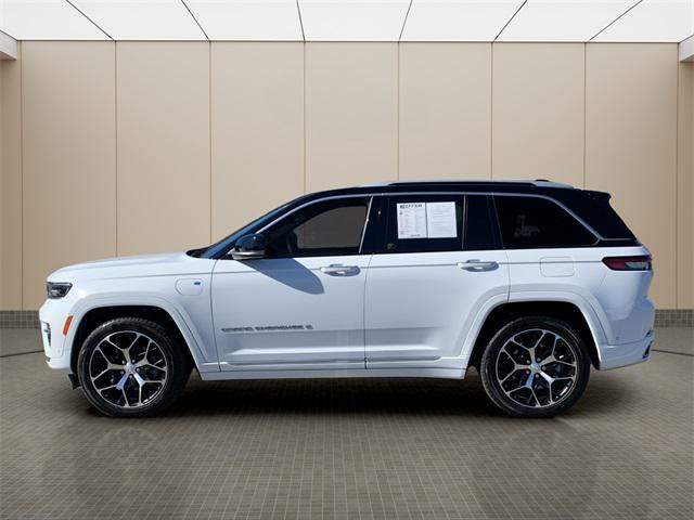 2022 Jeep Grand Cherokee 4xe Summit Reserve 4x4 2022 Jeep Grand Cherokee 4xe Summit Reserve 4x4